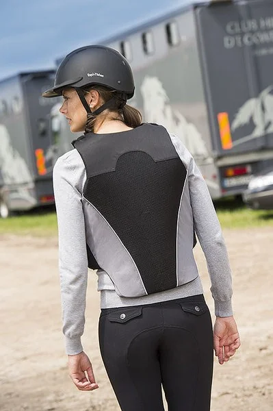 Ekkia Vesta Equitheme Adult M Negru 991171002