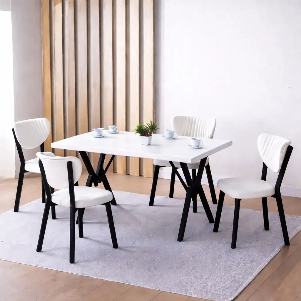 Set Masa de Bucatarie Barton din MDF cu 4 Scaune din Metal, Culoare Bej, 140 cm