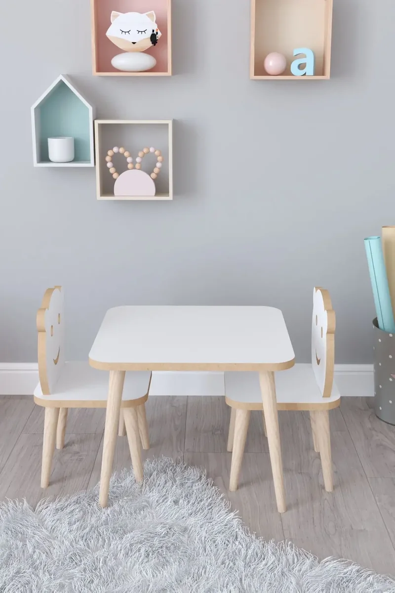 Resigilat: Set Masa+ 2 Scaune Pentru Copii Bambi Homs Alb