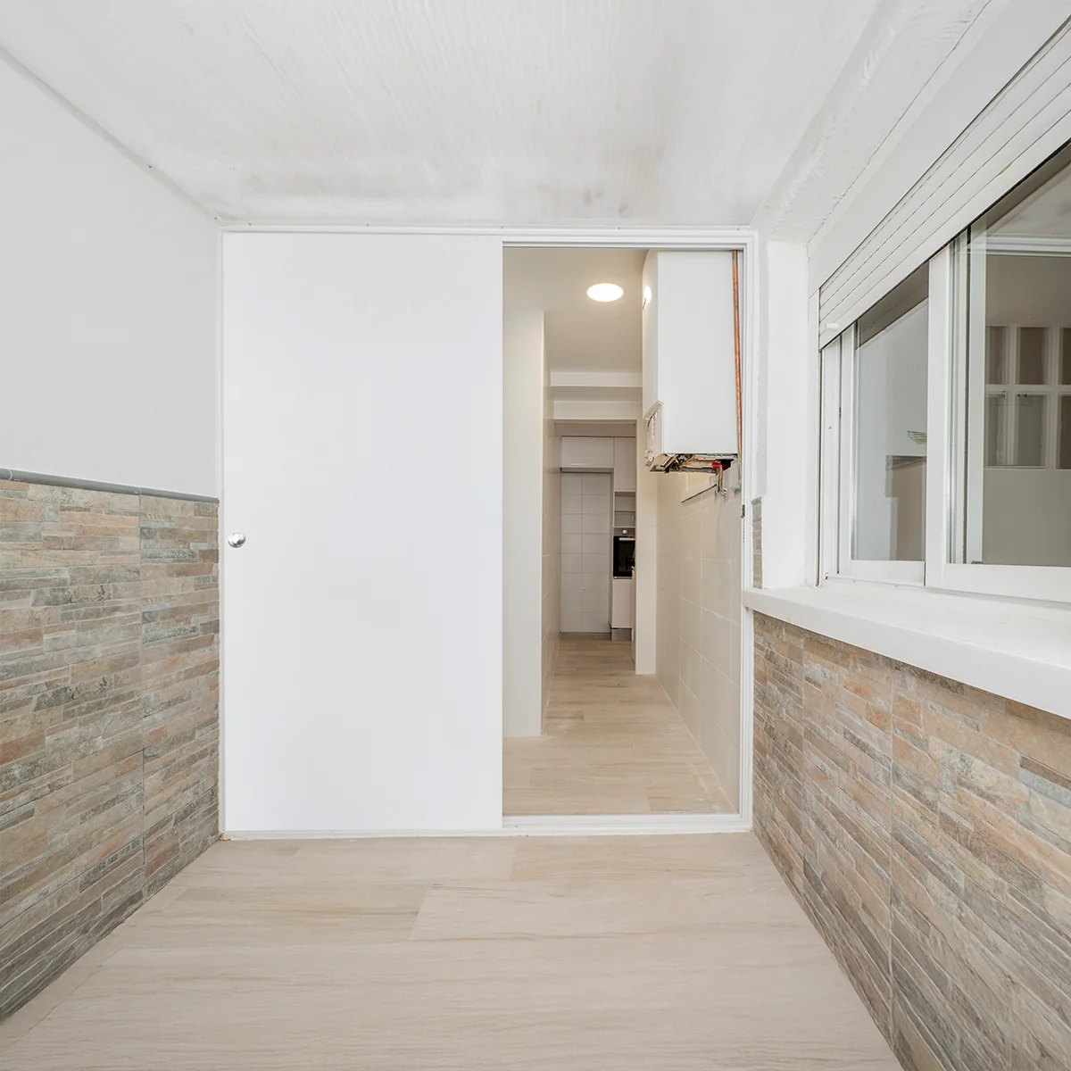 Usa Glisanta Interior Din MDF Laminat Alb 870/2130 mm