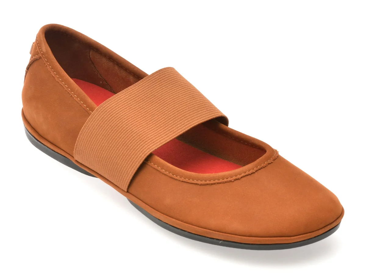 Balerini Camper Maro, Right, Din Năbuc