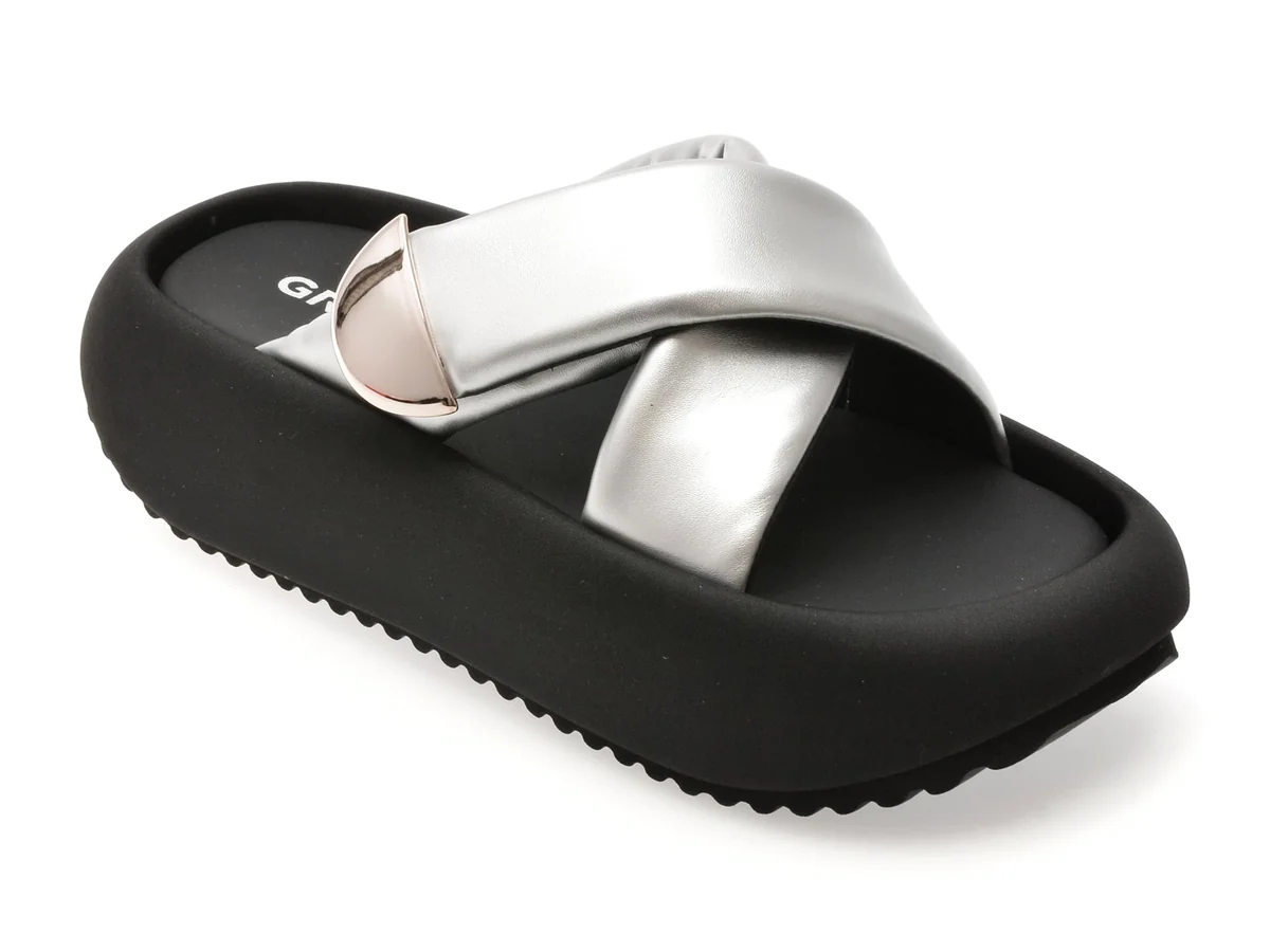 Papuci Gryxx Argintii, L8211, Din Piele Ecologica