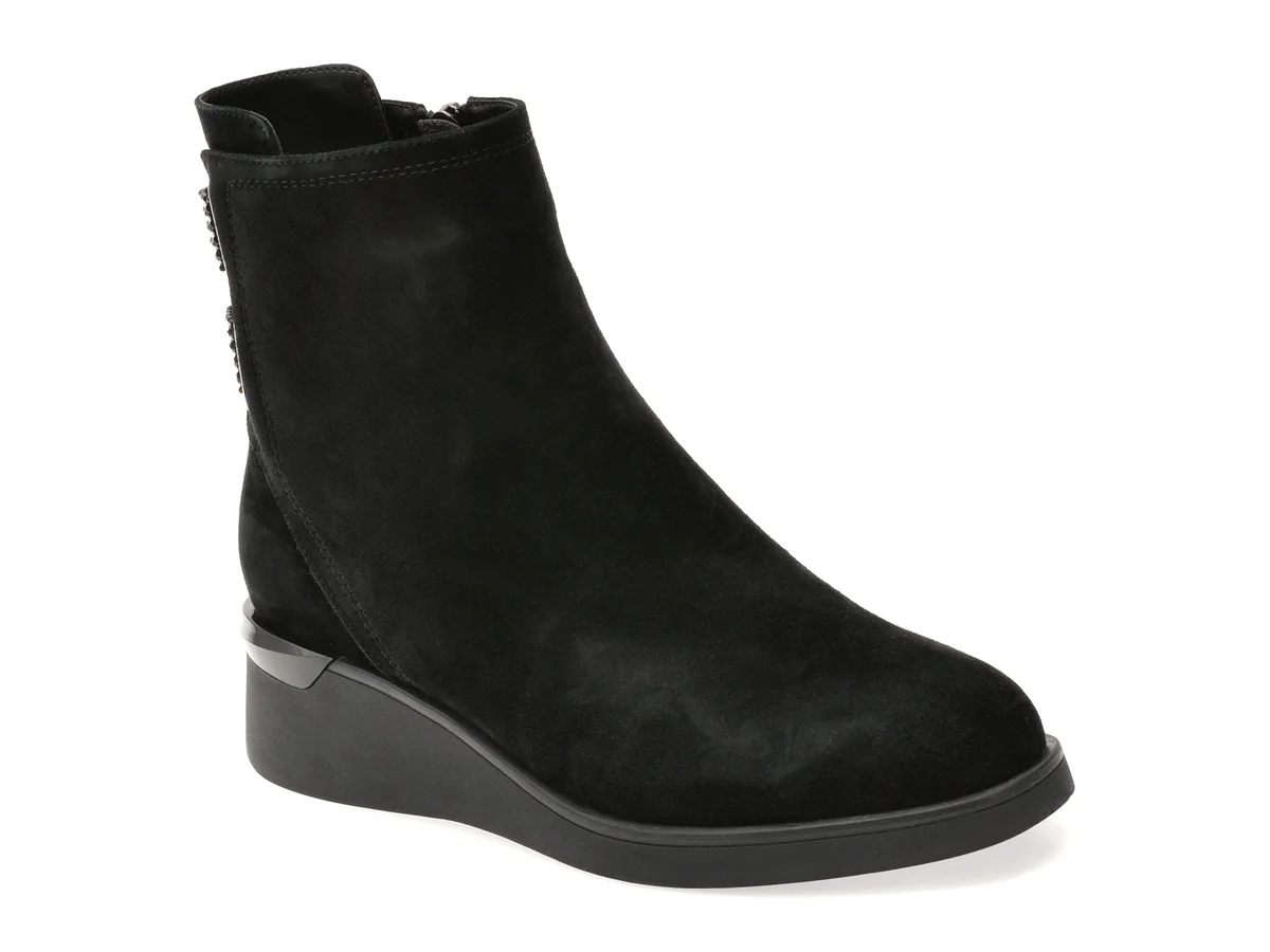 Ghete Epica Negre, E535, Din Piele Întoarsă