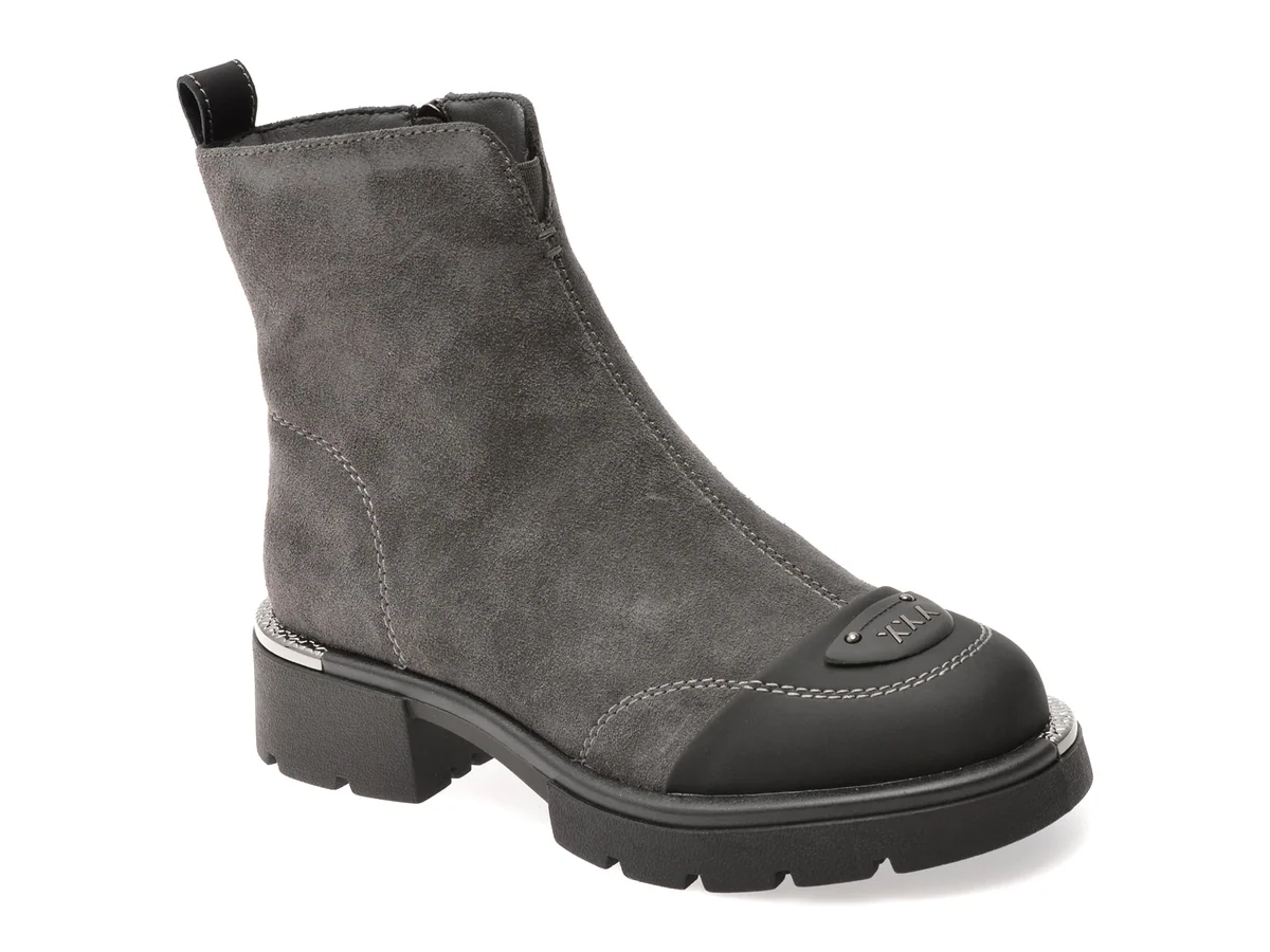 Ghete Gryxx Gri, A062, Din Piele Întoarsă