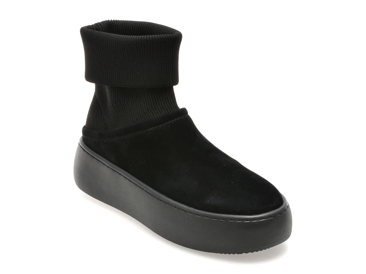 Ghete Epica Negre, 8B303, Din Piele Întoarsă