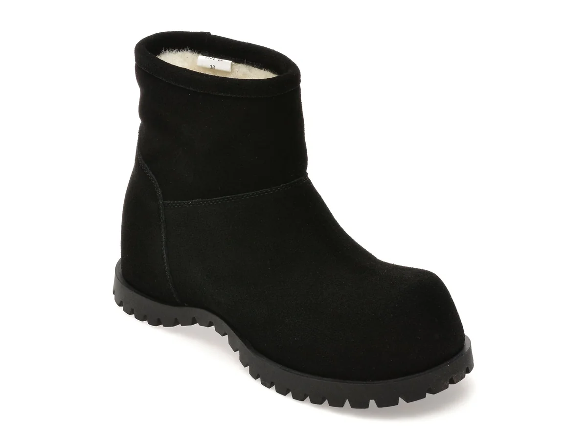 Ghete Gryxx Negre 9933 Din Piele Întoarsă