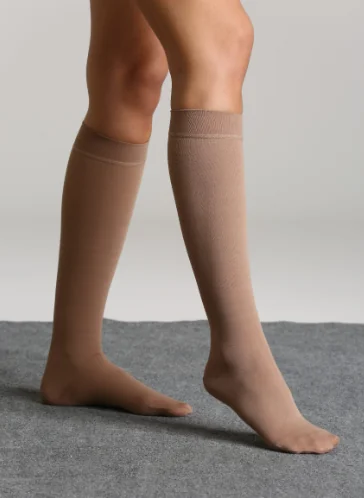 Morsa Cyberg ciorapi compresie medie 20-30 mm hg, clasa a II-a, pana la genunchi, crem, XXL, varf inchis