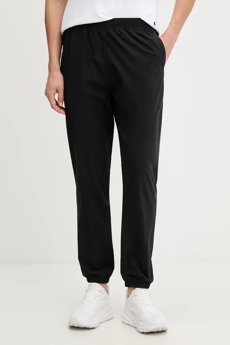On pantaloni de trening pentru femei Focus