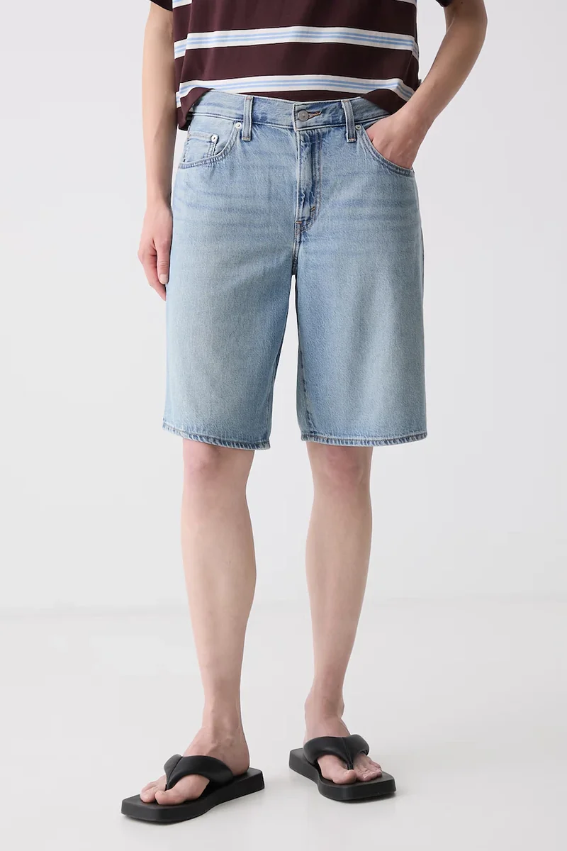 Levi's pantaloni scurți pentru femei din denim BAGGY DAD