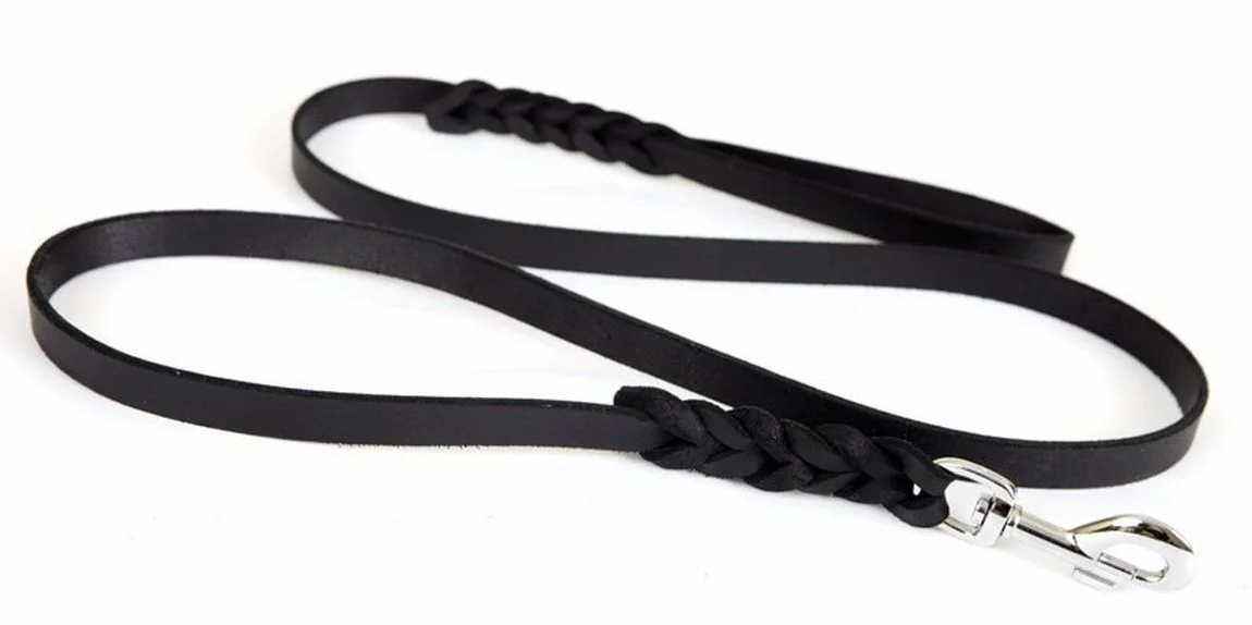 Dingo Lesa Dresaj Cu Capete Impletite